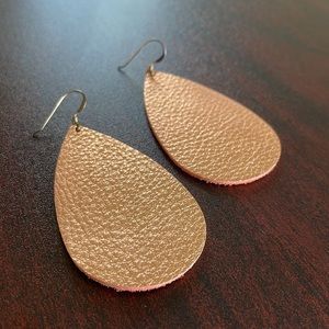 Nickel & Suede rose gold leather tear drop earrings. Size medium